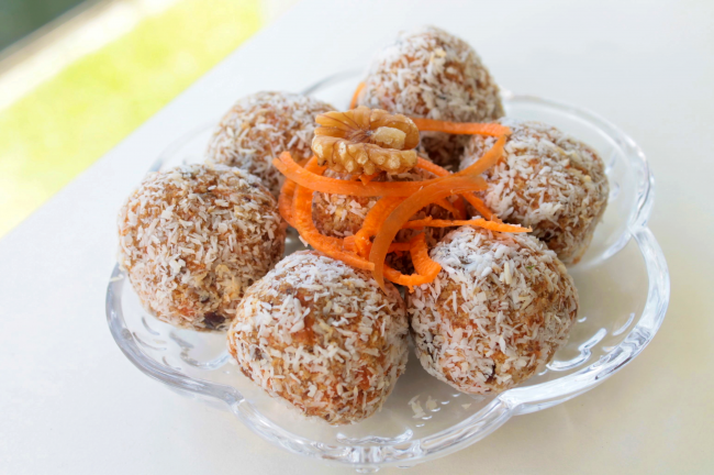 Carrot Cake Energy Bites – Paleo, Vegan, Gluten Free, Dairy Free